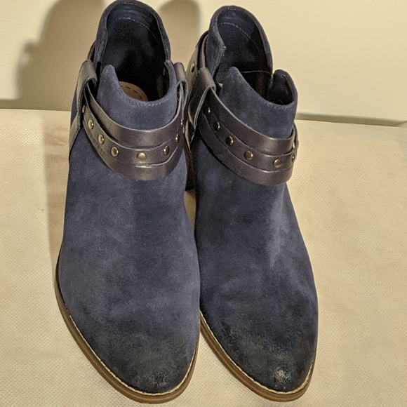 clarks navy blue ankle boots